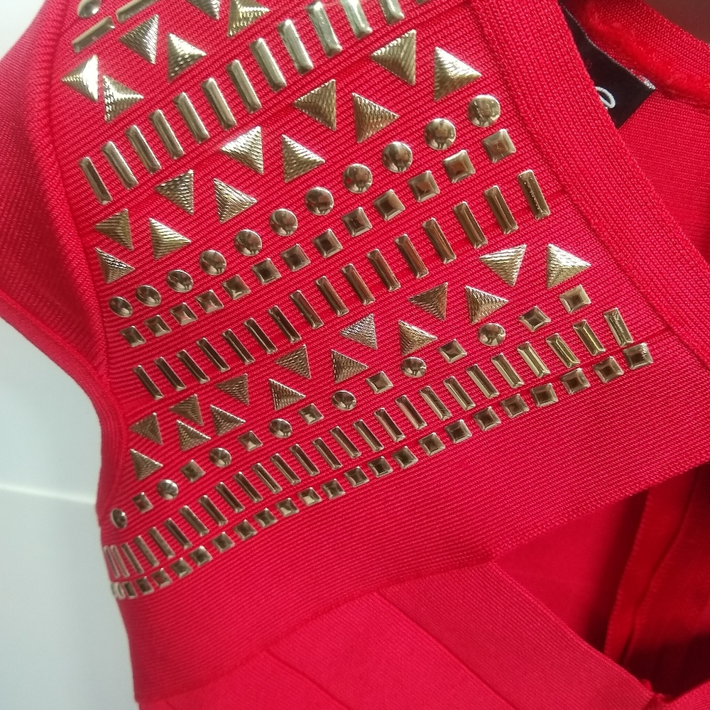 Red Bebe crop top with gold studs. Size xs - Picture 3 of 8